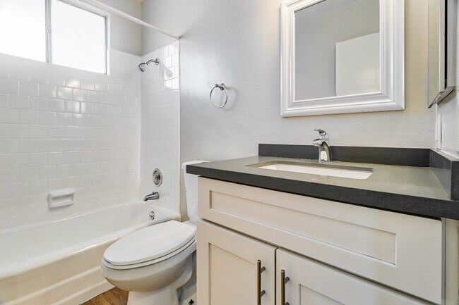 Photo - Towne Center Garden Apartments