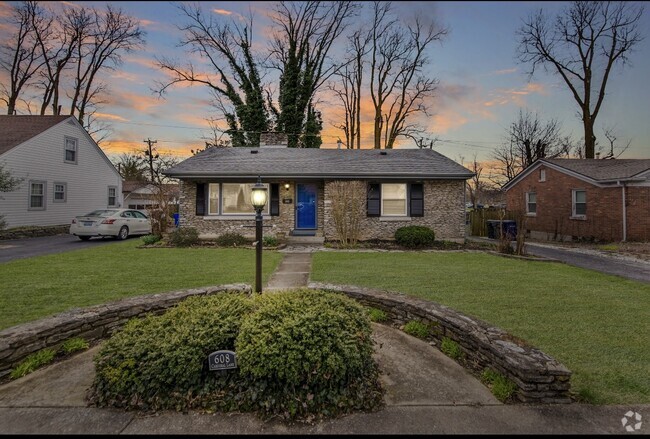 Building Photo - 608 Cardinal Ln Rental