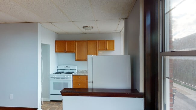 Photo - 131 Allen St