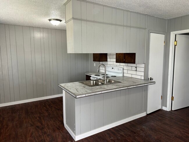 Photo - Clinkenbeard Multi Family Unit 3101-4