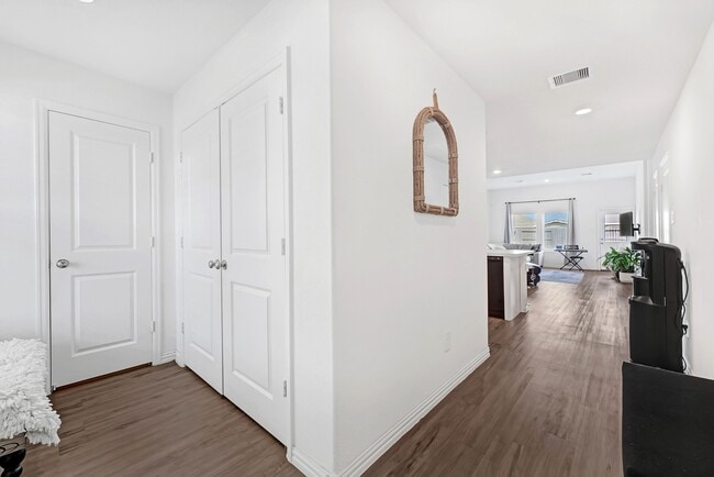Photo - 18122 Rockvine Dr