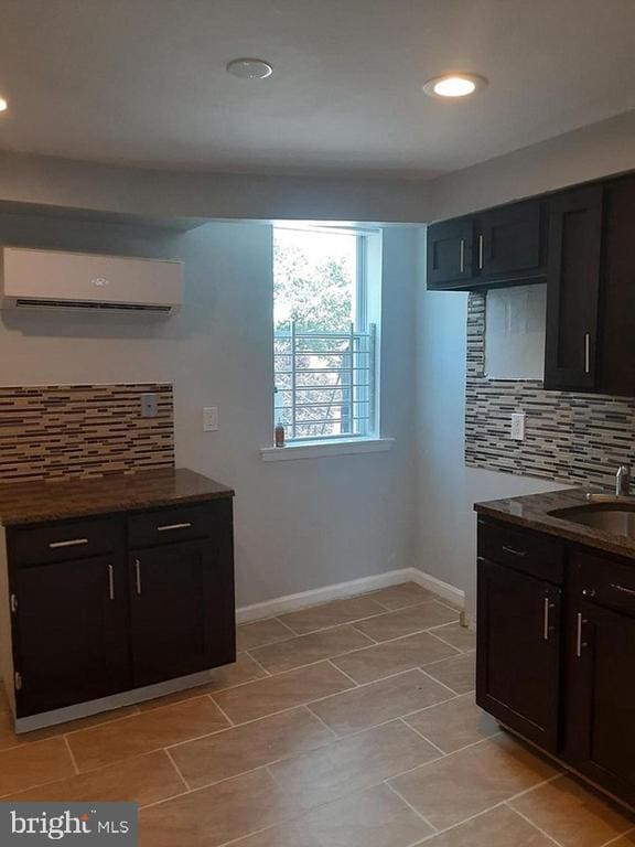 Photo - 1712 W Lombard St