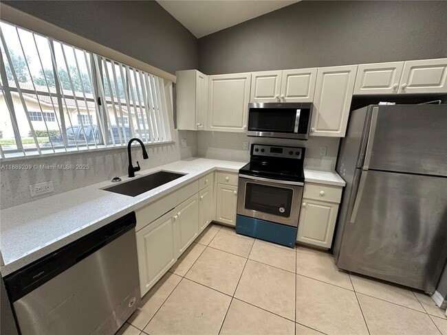 Photo - 3944 SW 48th Ave
