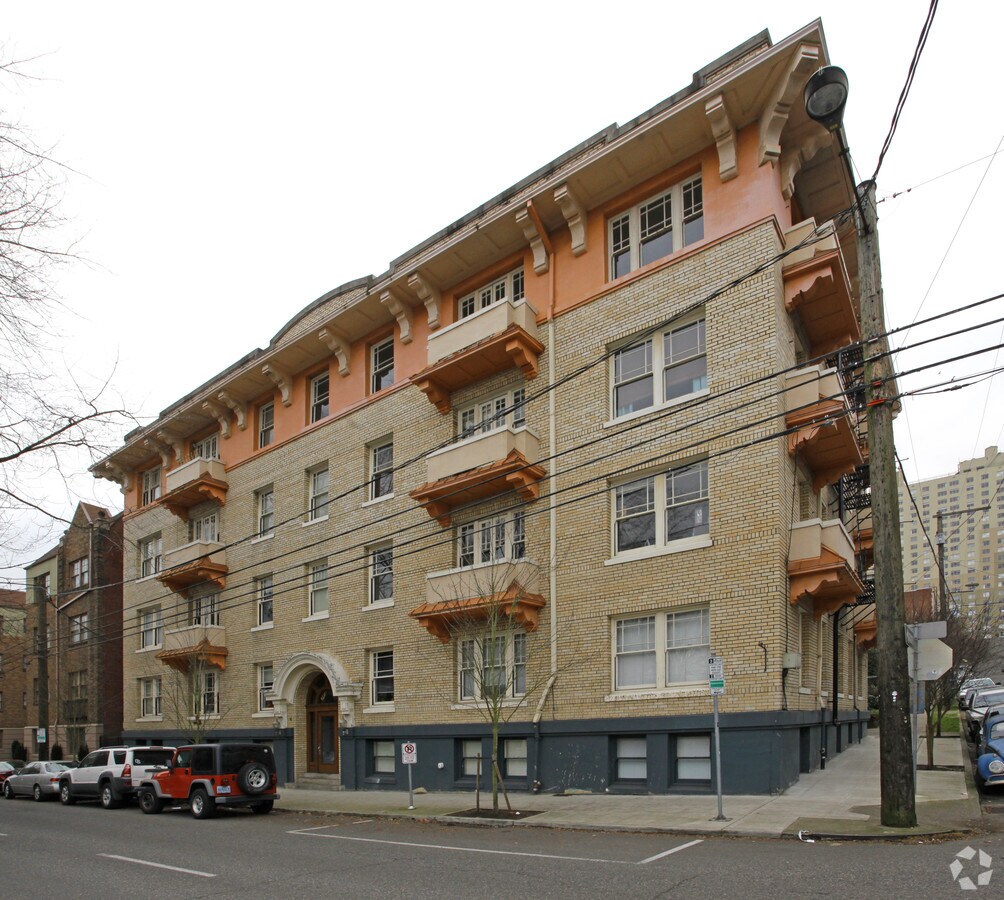 Photo - Alvarado Apartments