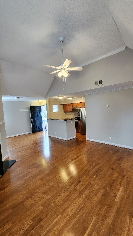 Photo - 2502 Cranbrook Ln Unidad 4