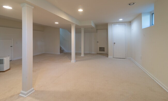 Photo - 29 Farragut Rd