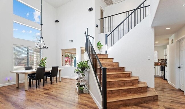 Photo - 16618 S 28th Pl