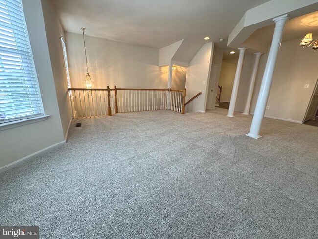 Photo - 8730 Phipps Farm Way