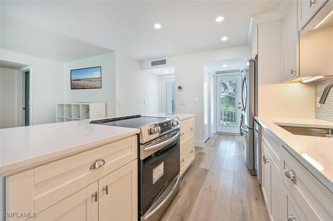 Photo - 250 7th Ave S Unidad 202