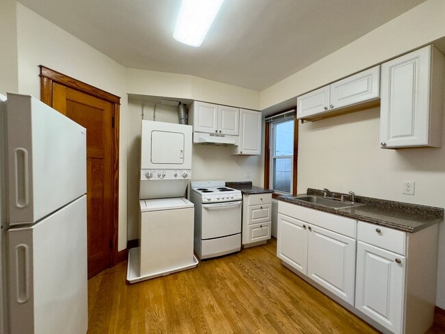 Photo - 402 Folcroft St Unit 2