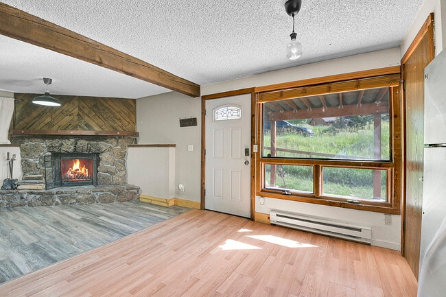 Photo - 26147 South End Rd