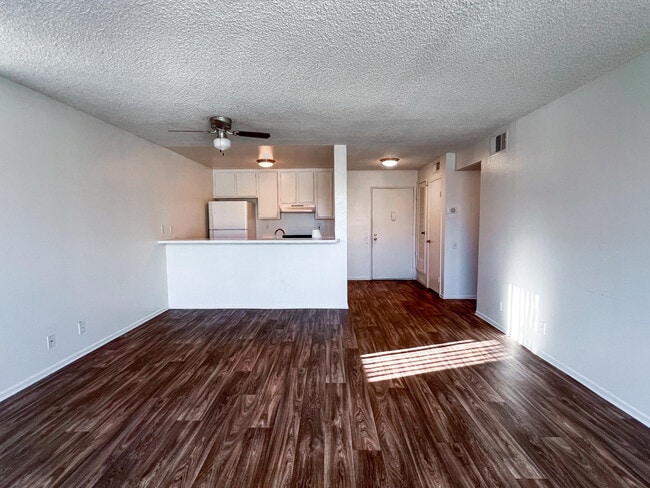Photo - 1400 E Palm Canyon Dr Unidad 109