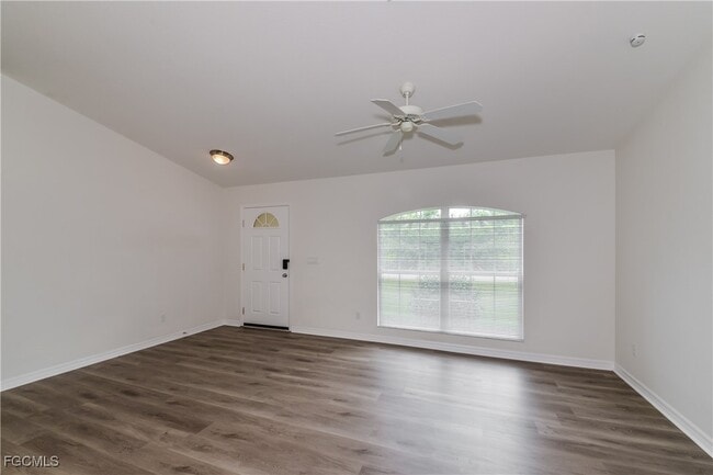 Photo - 3259 Toluca Terrace