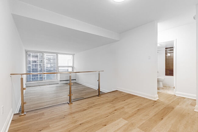 Photo - 191 Sherbourne St