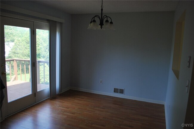 Photo - 59 Skyline Dr