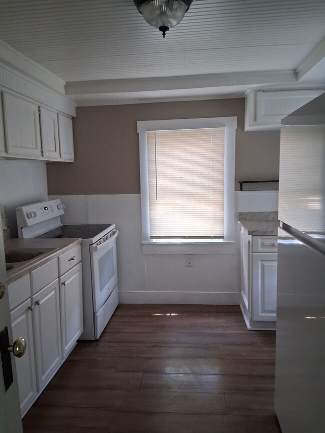 Photo - Charming Newly Renovated Spacious Double