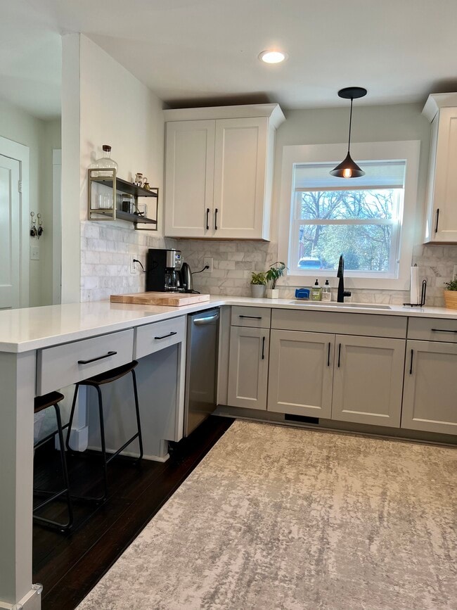 Photo - 532 Bowman Rd