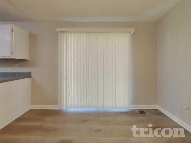 Photo - 2122 Cedar Creek Ln