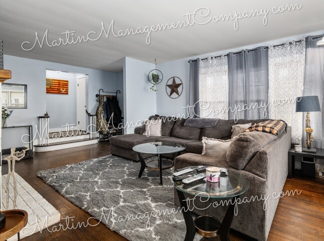 Photo - 906 S Barrett Ave