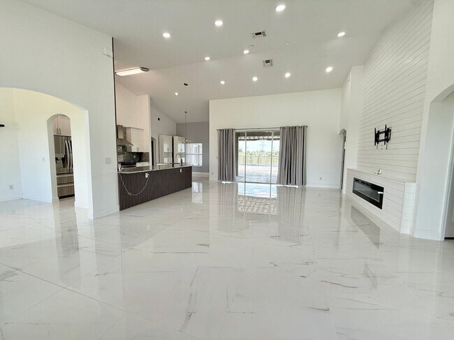 Photo - 11400 Lovers Ln