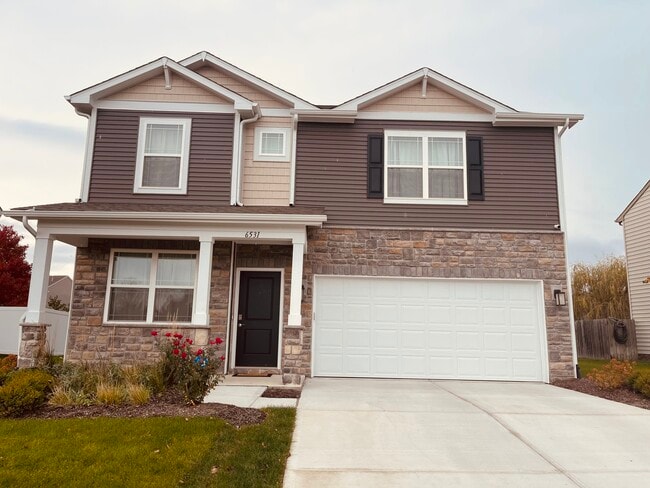 Entrada principal de la casa - 6531 E Daisy Hill Ct