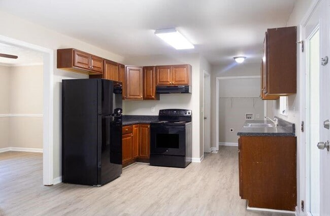 Photo - 130 Rosewood Dr