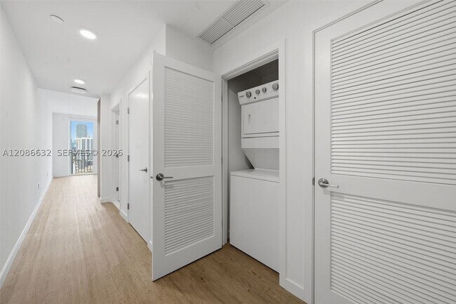 Photo - 2000 Biscayne Blvd Unit 2414