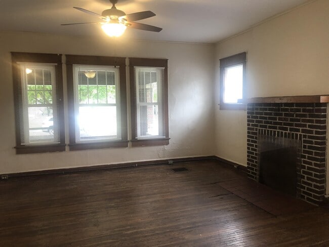 Photo - 320 N Lincoln St