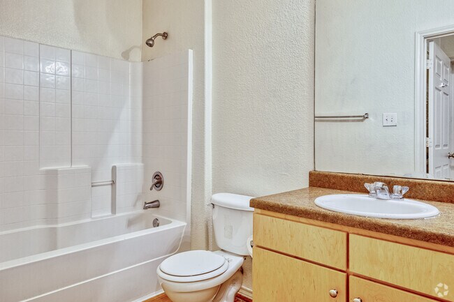 2BR, 2BA - 900SF - A