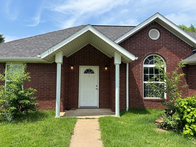 Photo - 312 Edgehill Ave