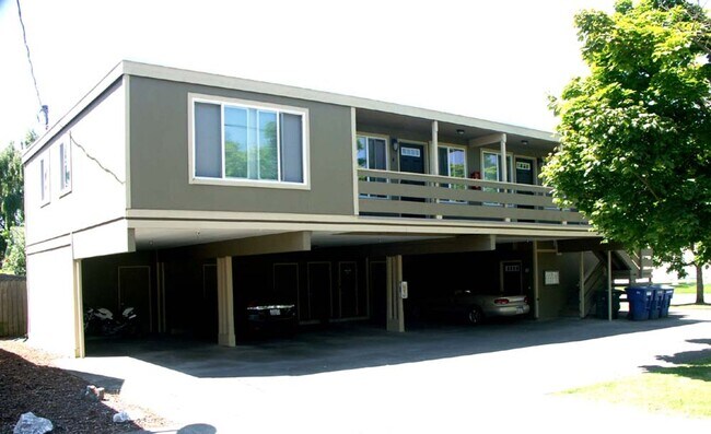 Photo - Lovely 1 Bedroom Apartment in the Lettered Streets District Unit 2122-1