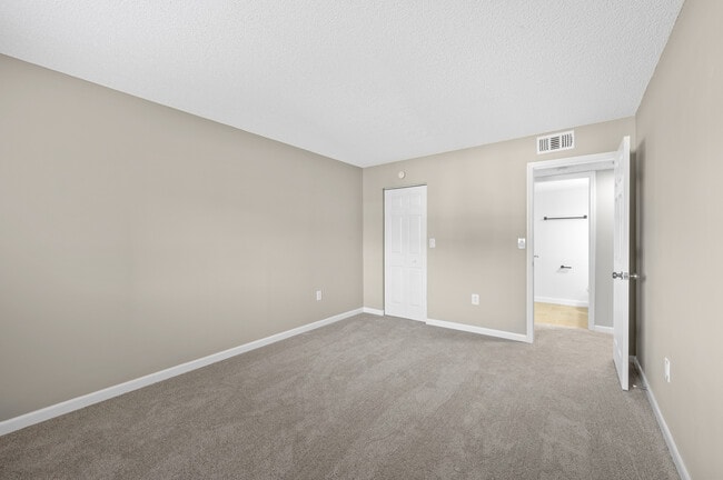 Photo - 5725 Baywater Dr Unidad 5725 Baywater Drive