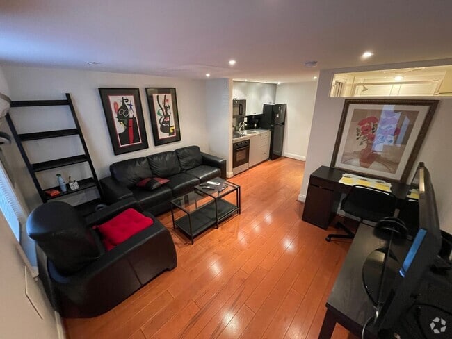 Building Photo - Fully Furnished English Basement near Capi... Rental