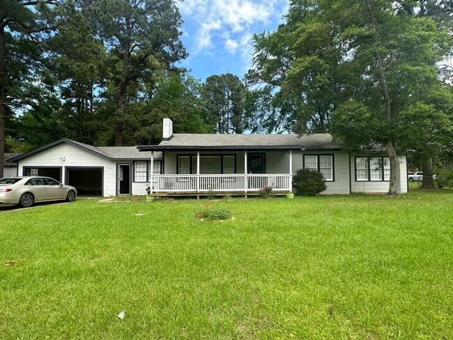Building Photo - 5440 Old Mooringsport Rd