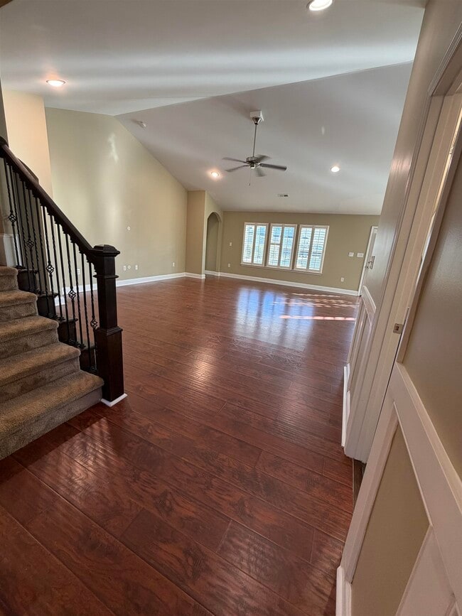 Photo - 619 Uniola Dr