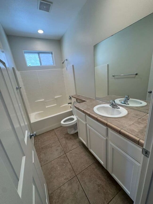 Photo - AVAILABLE NOW - 4bd/2ba, 1895 Sq. Ft. Single Family Home with Solar