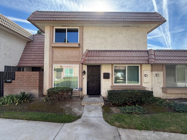 Garden Park Townhomes: 3 Bedroom 3 Bath At... - Garden Park Townhomes: 3 Bedroom 3 Bath At...