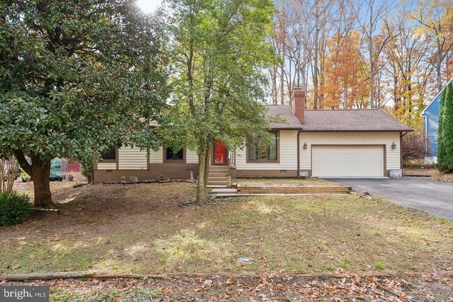 Building Photo - 205 Confederate Cir