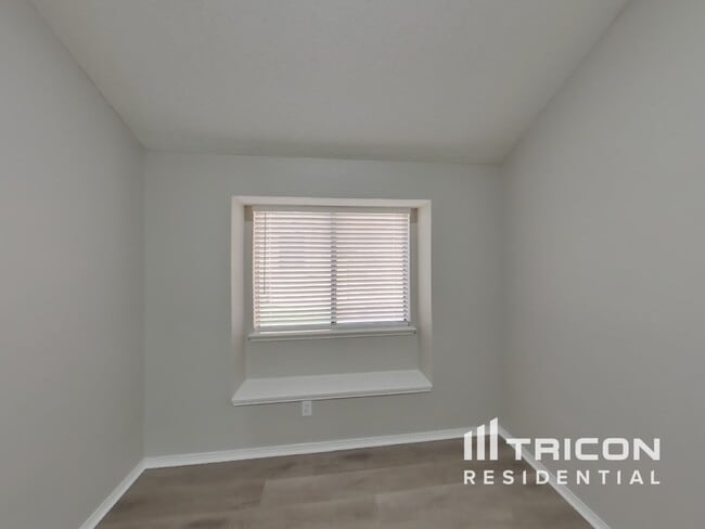 Photo - 1624 Bent Brook Dr