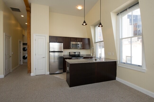 Kitchen - The Argus Apartments