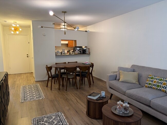 Building Photo - 980 Kiely Blvd Unit 980 Kiely Boulevard