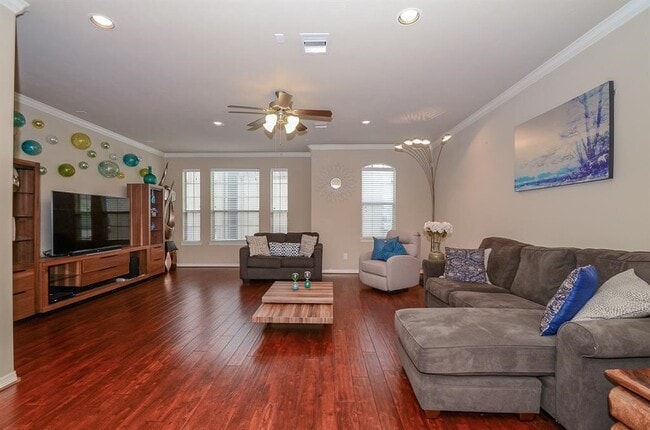 Photo - 4018 Childress St