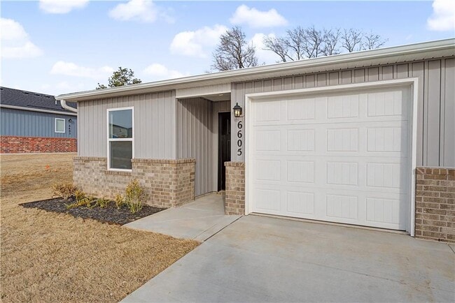 Photo - 6607 SW Devotion Ave