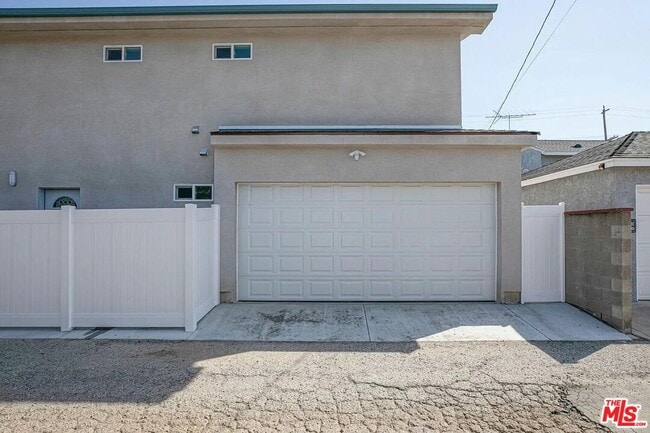 Photo - 6817 Bertrand Ave