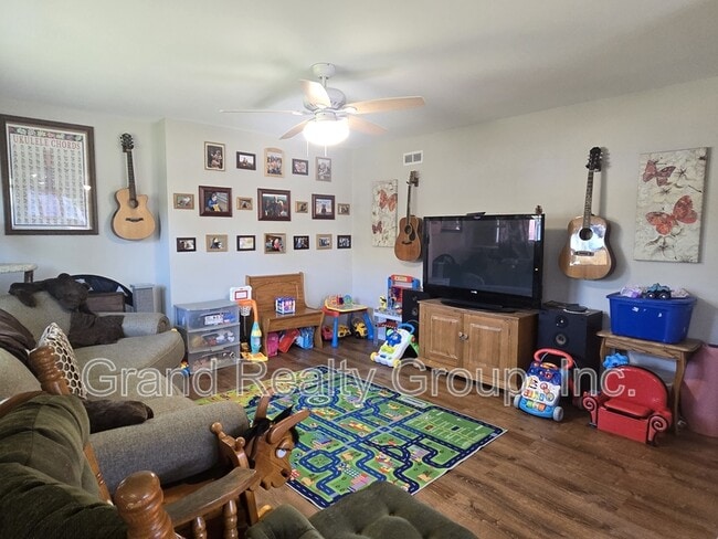 Photo - 25151 W Lincoln Dr