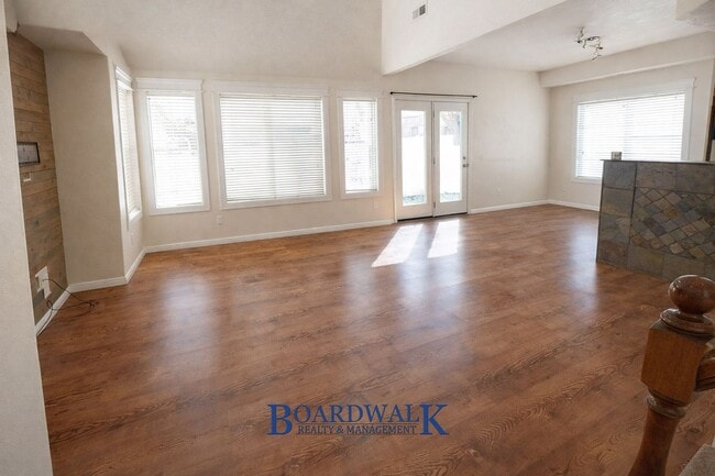 Photo - Quiet Riverton 3 Bed Home – Garage & Yard