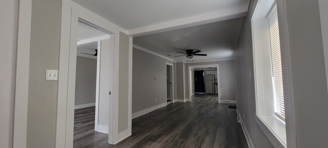 Photo - 23925 Talbot St