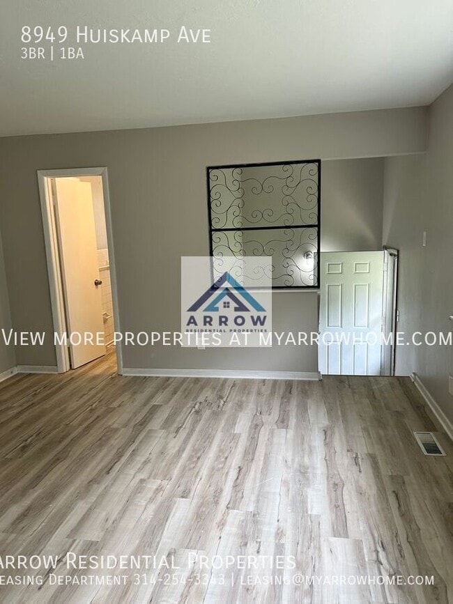 Photo - 8949 Huiskamp Ave