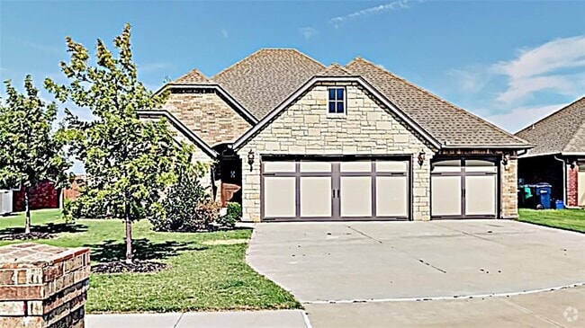 Building Photo - 13604 Gentry Dr Rental
