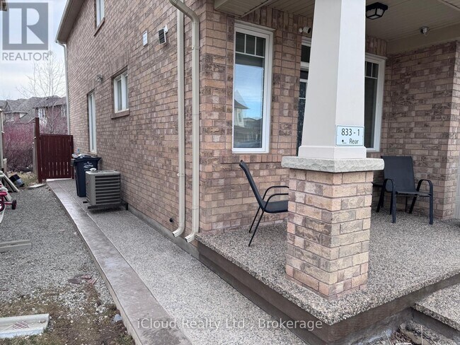 Photo - 833 Farmstead Dr
